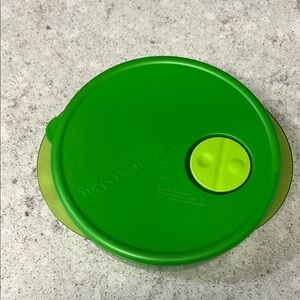 Tupperware Bright‎ Green Round Container